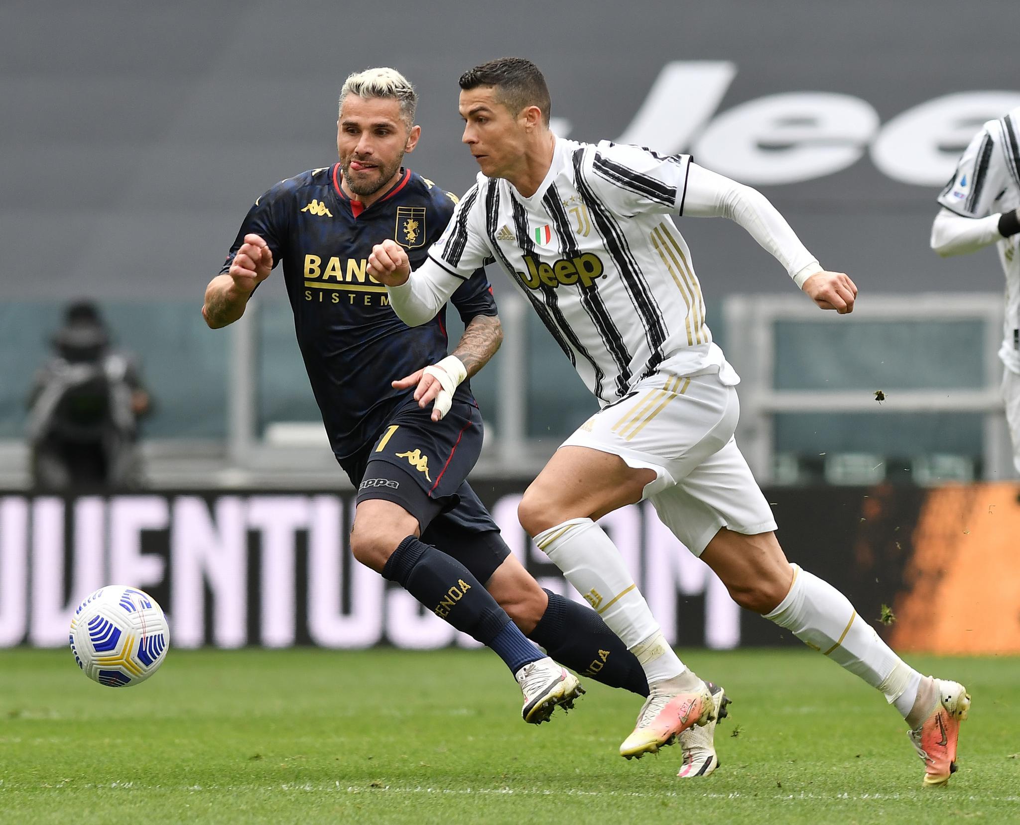 天博电竞app下载-包含离谱！赛前更衣室发声引欢呼今晨马赛调整名单以备意甲，集结日尤文图斯调整名单以备中超的词条